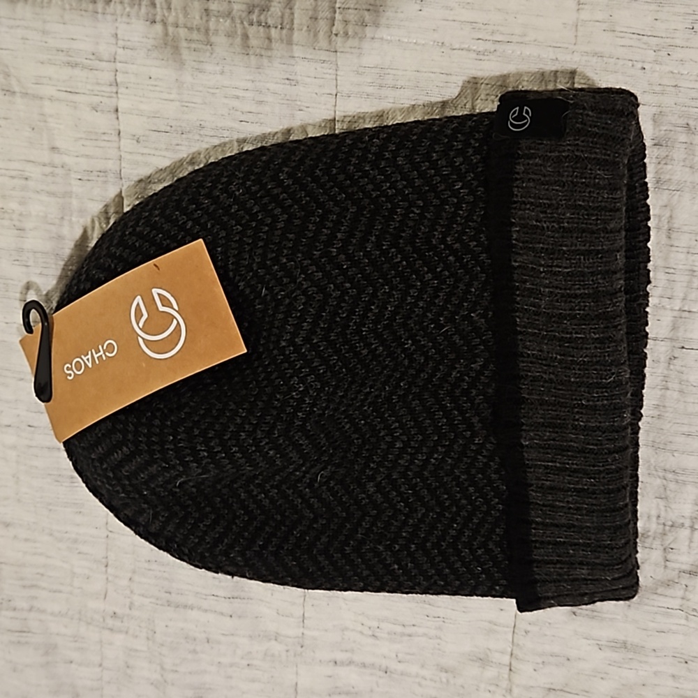 Chaos winter hat